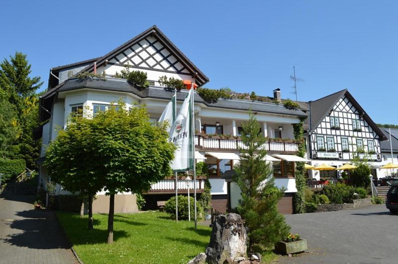 Hotel "Woiler Hof" Garni Eslohe Extérieur photo