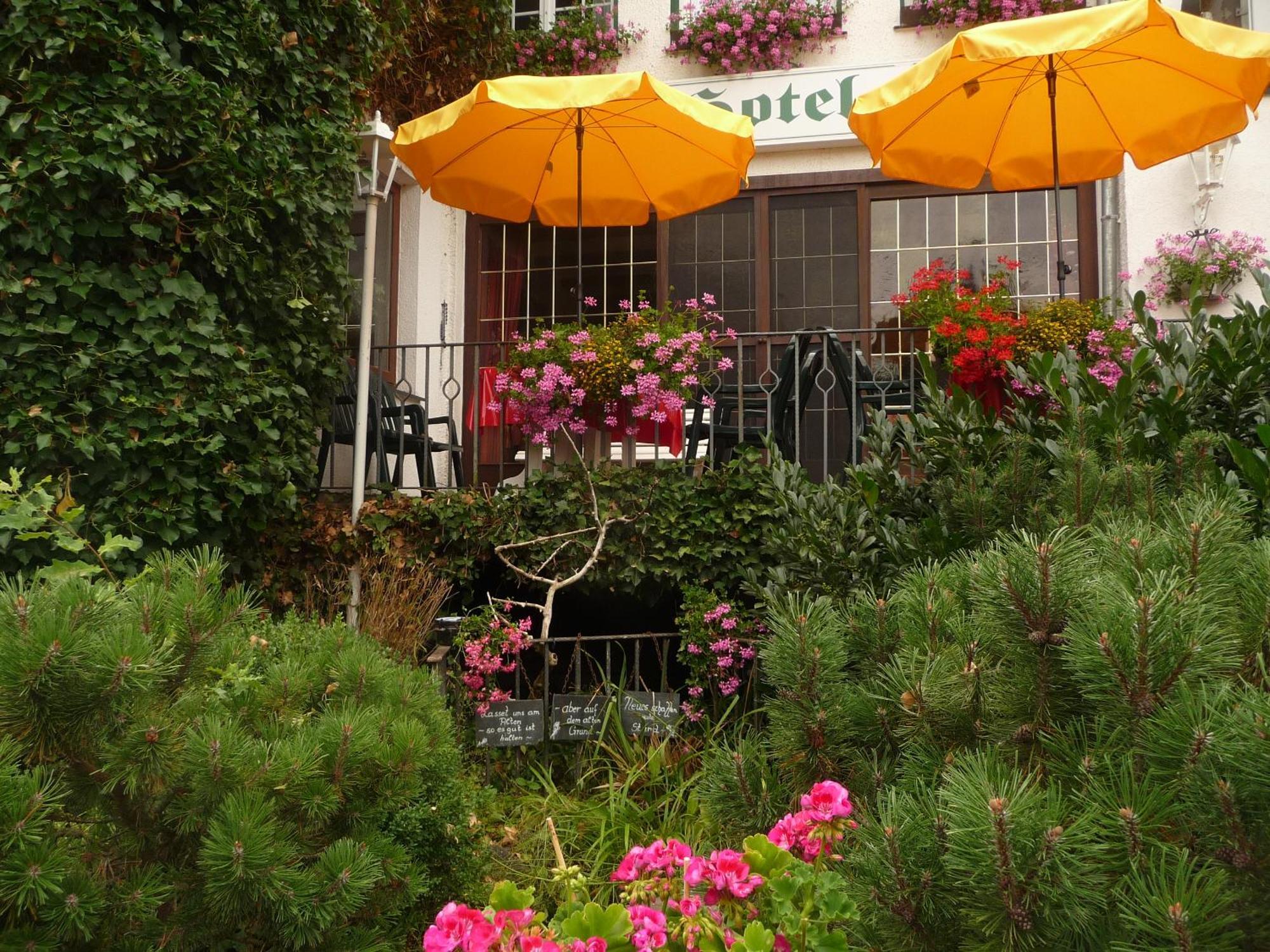Hotel "Woiler Hof" Garni Eslohe Extérieur photo